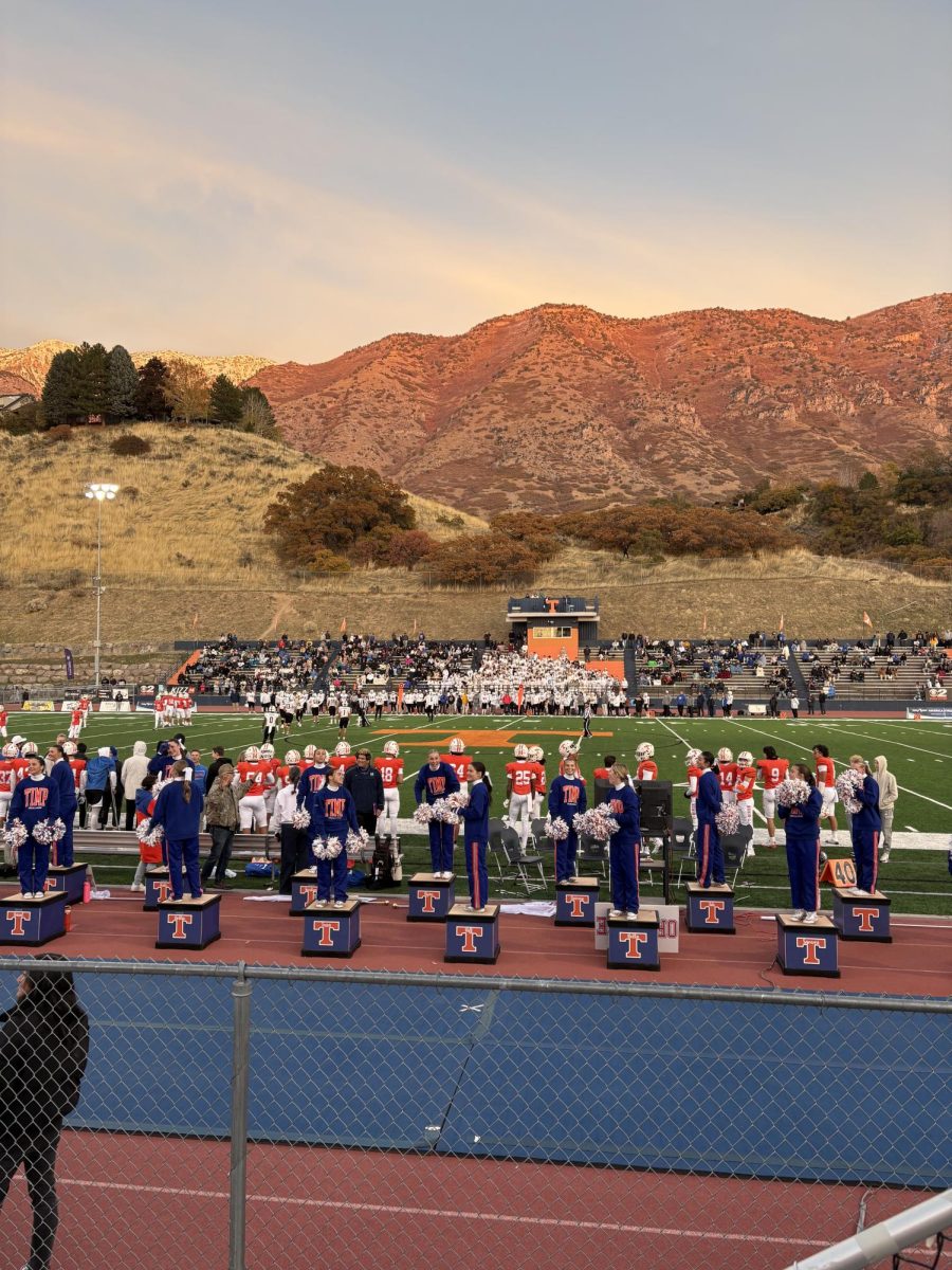 Timpview Football Advances to the Semifinals