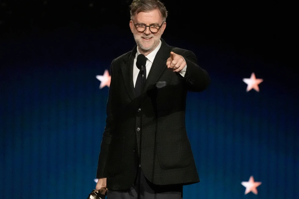 Writer/Director Paul Thomas Anderson accepting a Golden Globe for 'One Battle After Another'